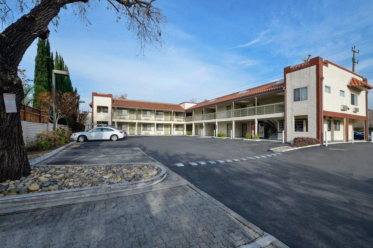 Americas Best Value Inn San Jose Convention Center Экстерьер фото