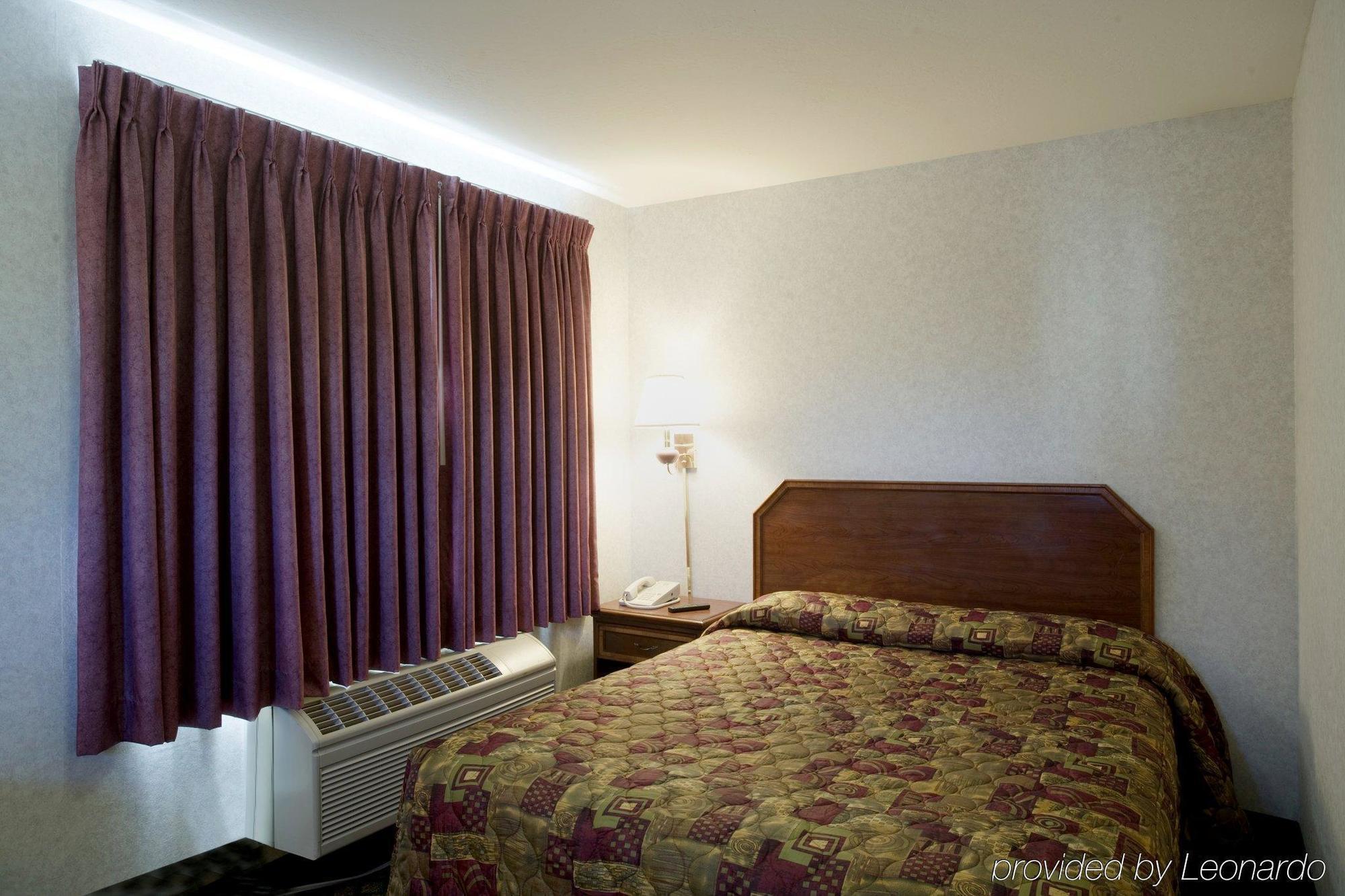 Americas Best Value Inn San Jose Convention Center Номер фото