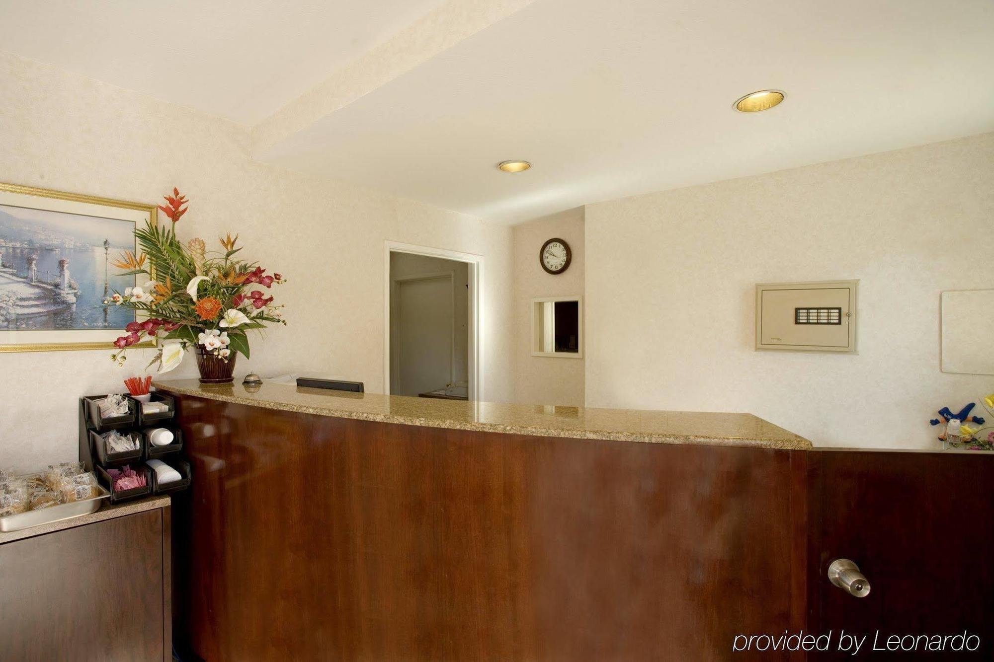 Americas Best Value Inn San Jose Convention Center Интерьер фото