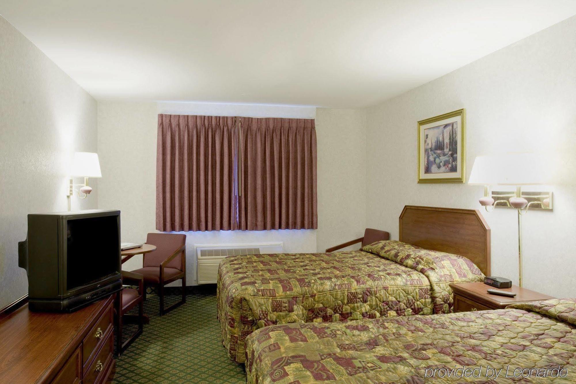 Americas Best Value Inn San Jose Convention Center Номер фото